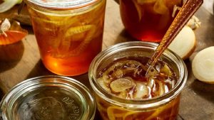 Ceapa cu miere si turmeric – un remediu pentru tuse severa