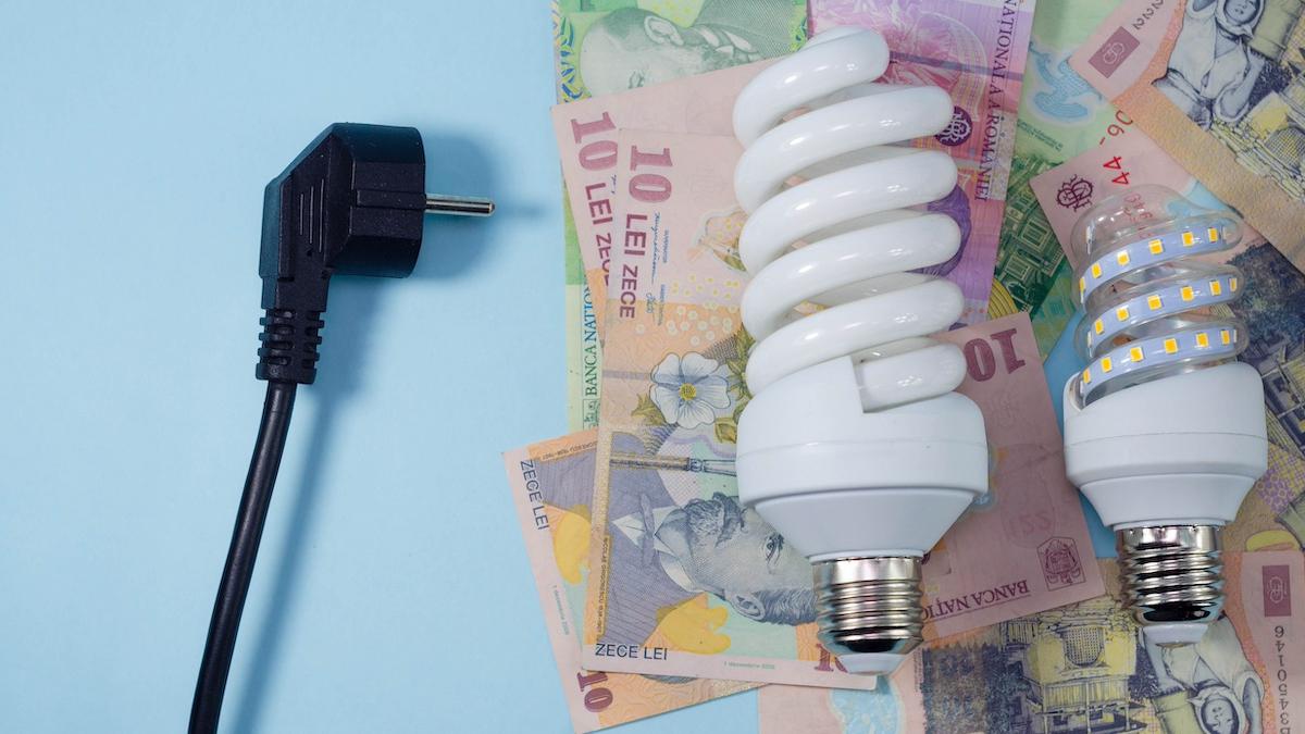 Românii cu venituri mici primesc 50 de lei să-și plătească facturile URIAȘE la energie – Iată când ajung voucherele!