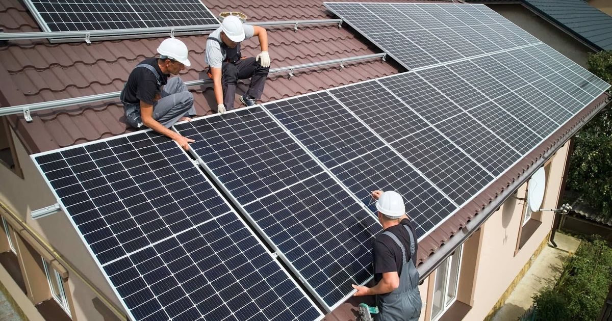 NOUA LEGE a fost validată de CCR: Iată unde poți folosi surplusul de energie…
