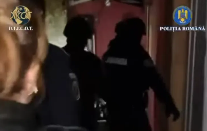 Și-a VÂNDUT propria CASĂ pentru a cumpăra o cantitate uriașă de…