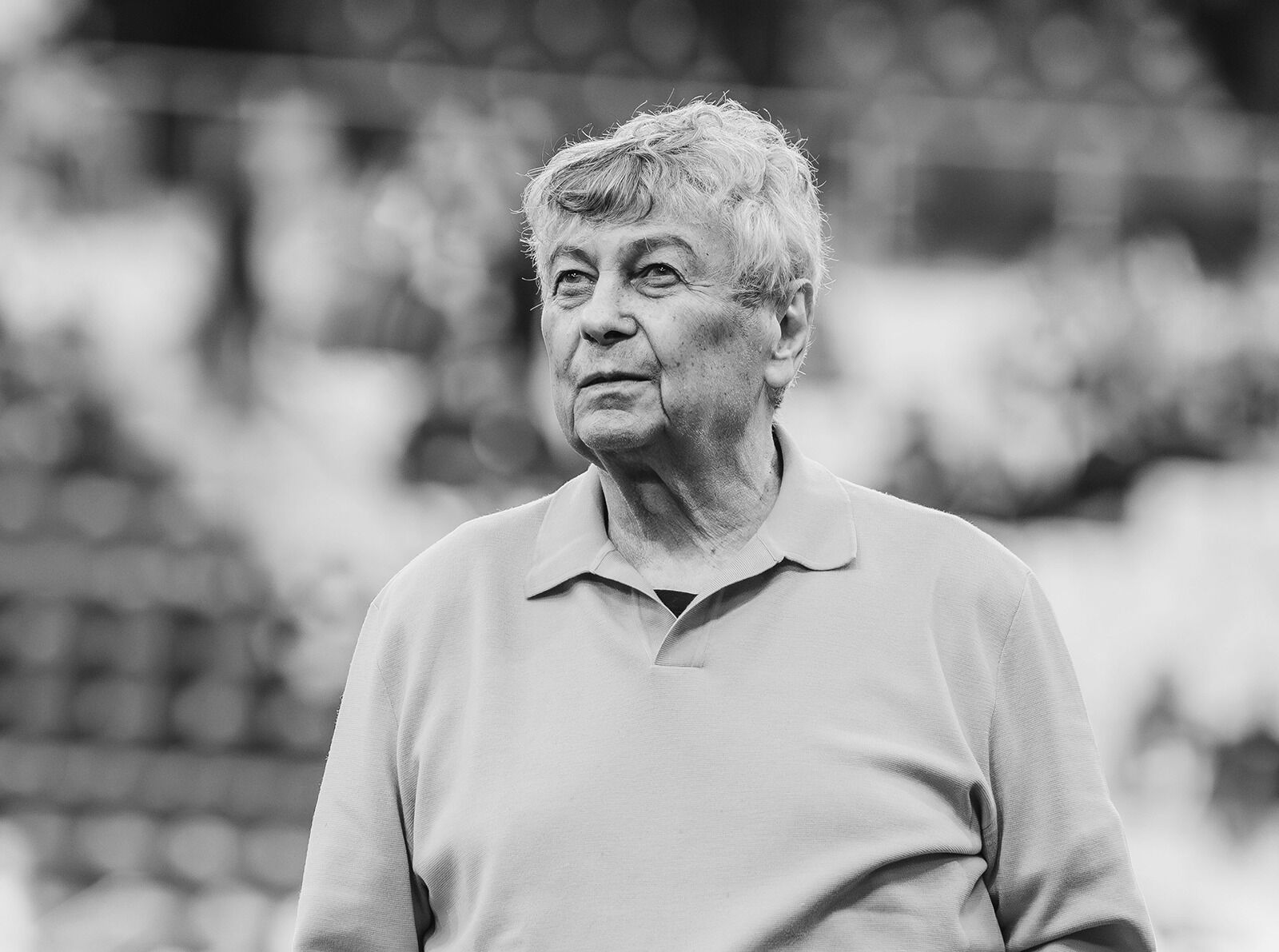 Mesajul INCREDIBIL apărut pe piatra funerară a lui Mircea Lucescu: Trăitori, câte lucrați…