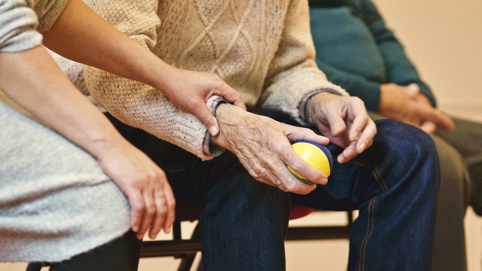 ANUNȚ oficial pentru pensionari: Câți bani primesc în plus cei care au…