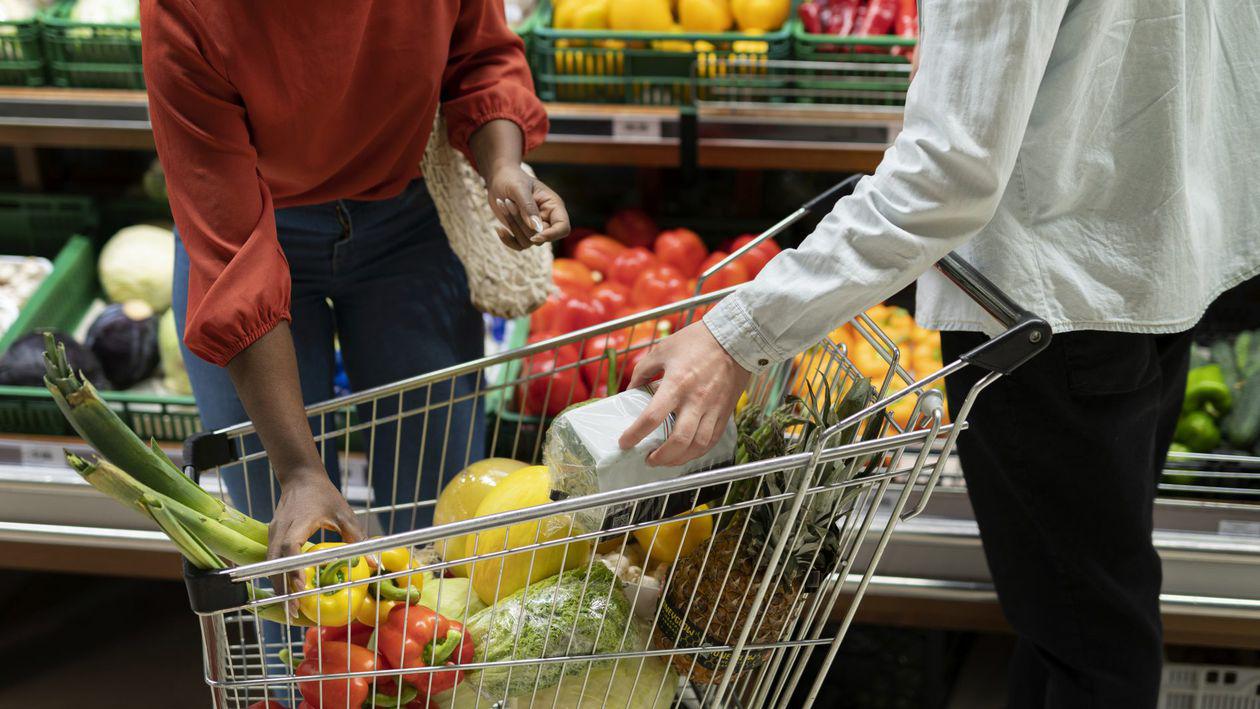 Valul de SCUMPIRI continuă în România, iar prețurile alimentelor vor exploda imediat după…