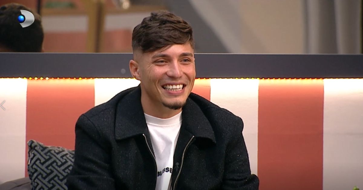 VIZITĂ neașteptată în Casa iubirii: Câștigătorul unui sezon celebru a revenit pentru a…