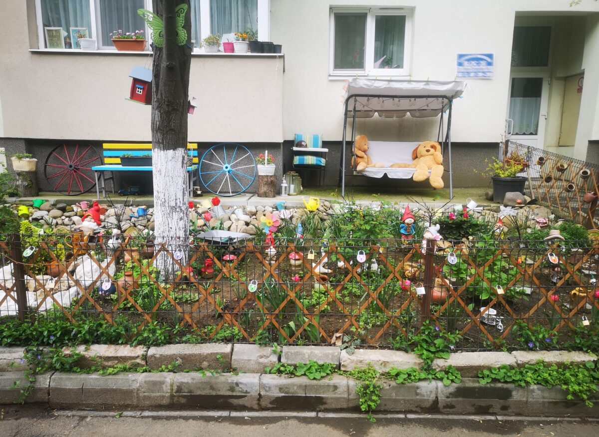 O grădină frumos amenajată CREȘTE VALOAREA apartamentului cu o sumă de…