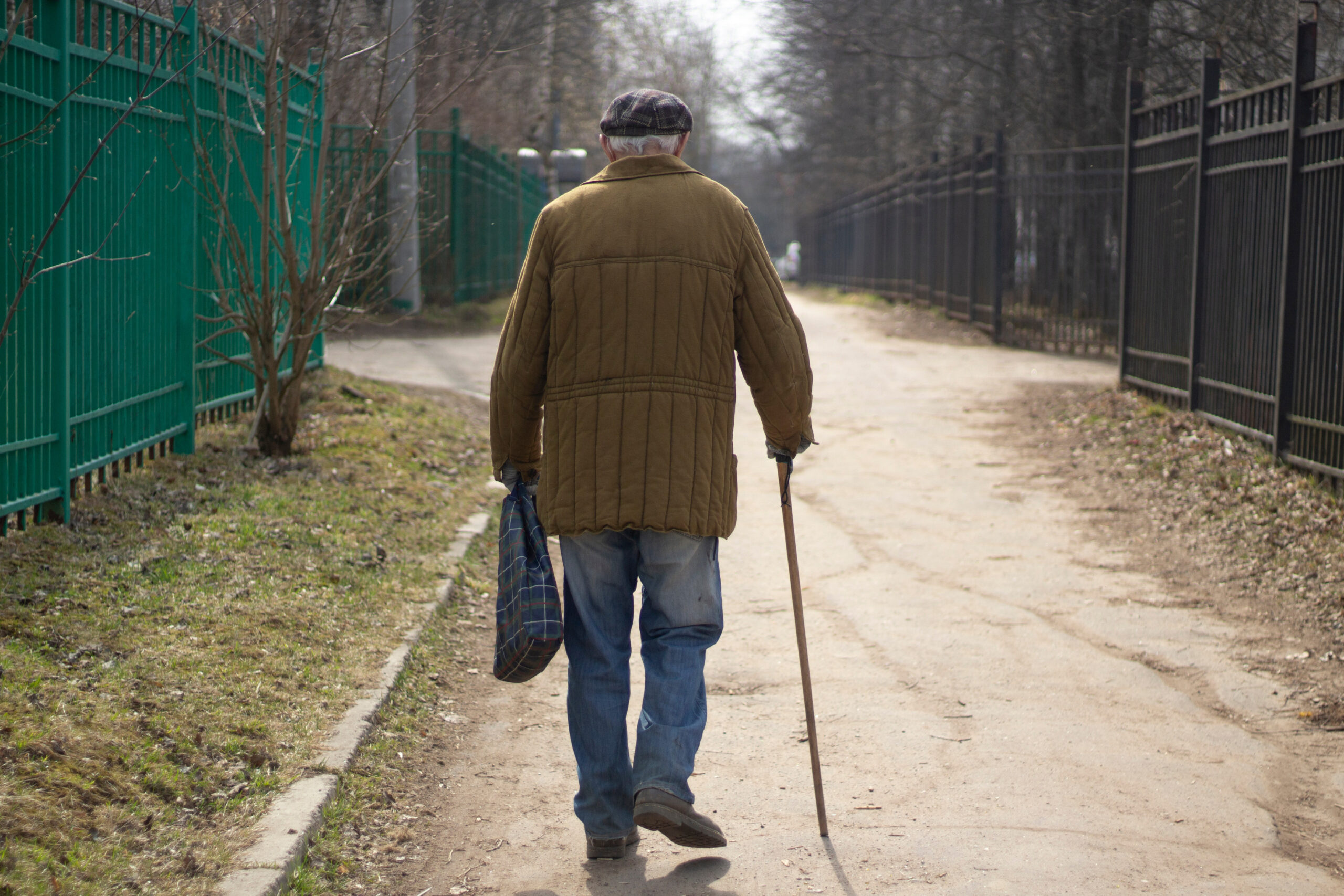 MILIOANE de pensionari primesc bani în plus de la stat chiar de pe data de…