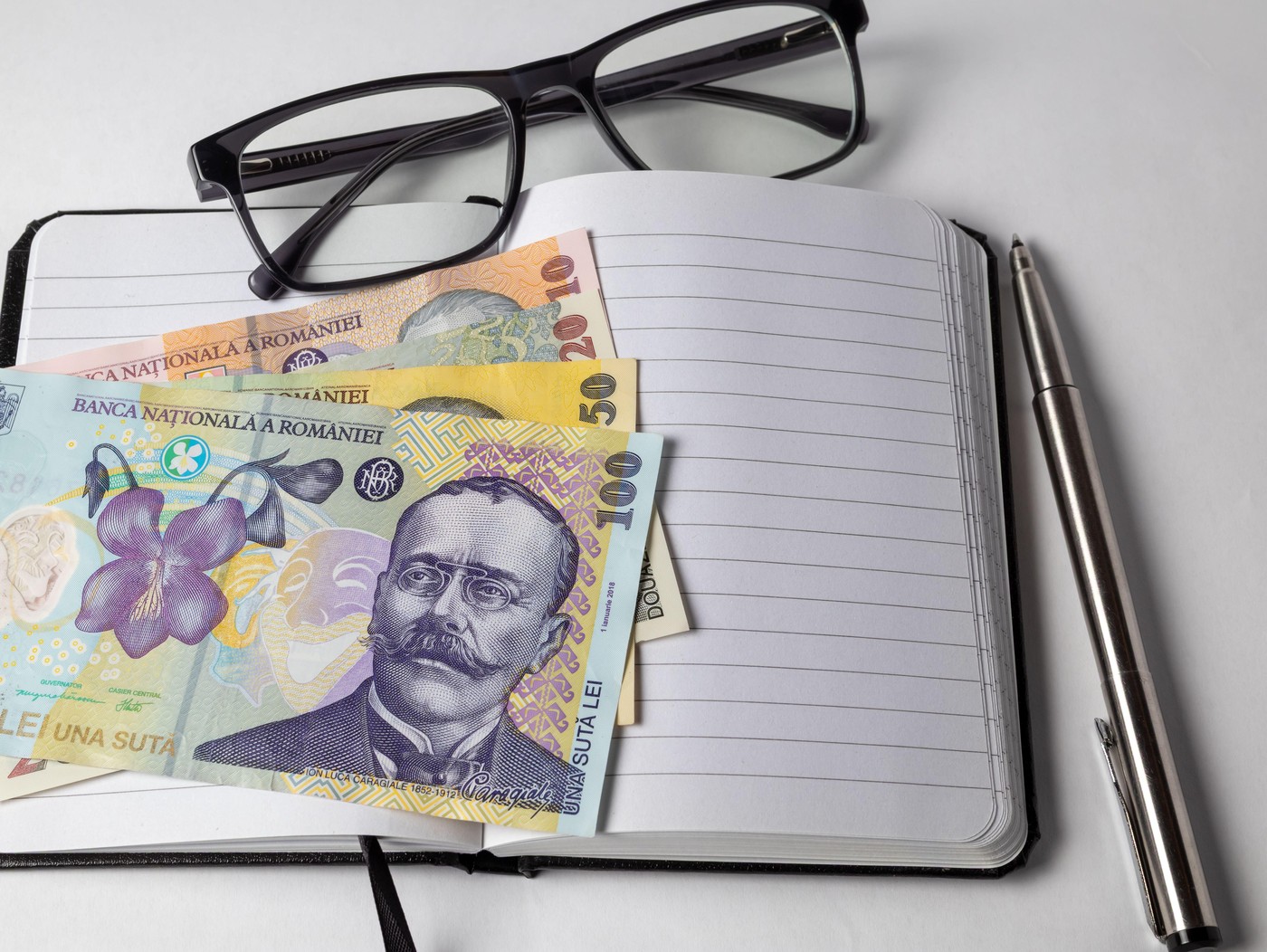 Categoriile care vor putea CUMULA în continuare pensia cu salariul sunt…