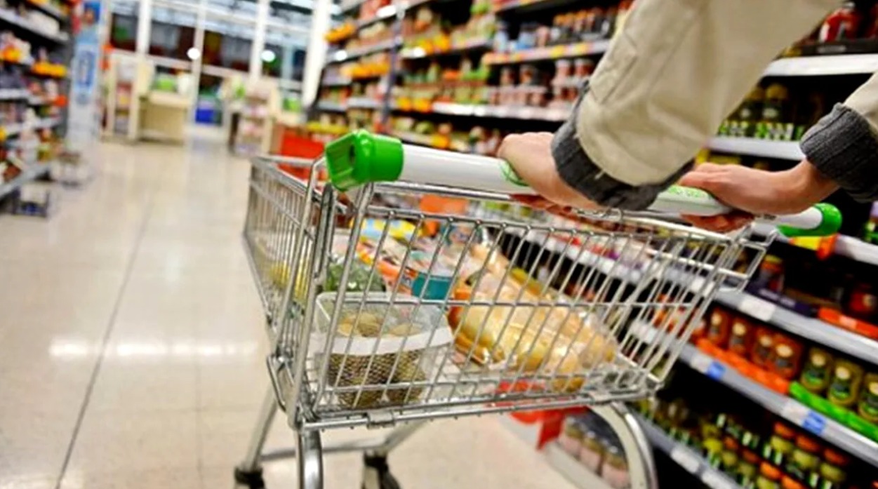 Bucătarii de top REFUZĂ să cumpere aceste 5 produse populare din supermarket pentru că…