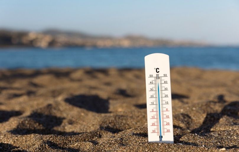 Un val de AER TROPICAL lovește România și aduce temperaturi de…