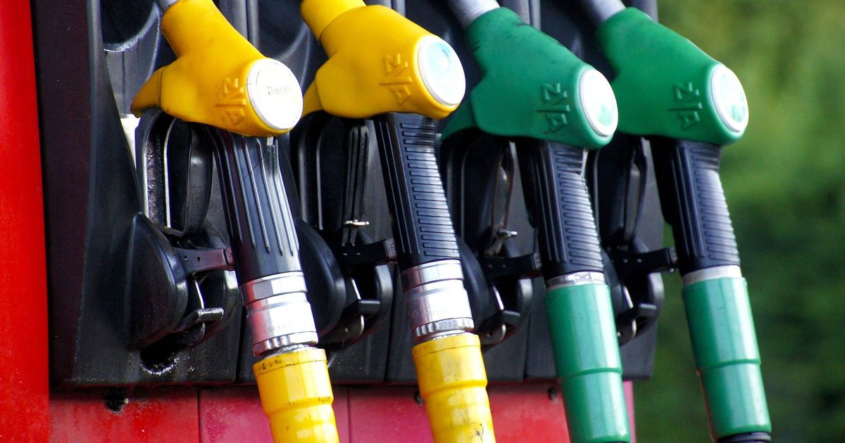 VESTE EXCELENTĂ pentru șoferi: Iată cu câți BANI a scăzut prețul motorinei la…