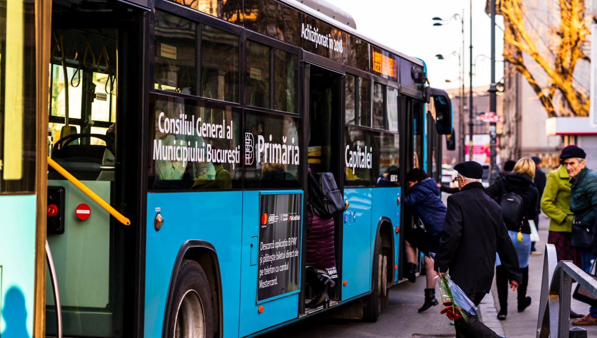 O femeie de 48 de ani a TRĂIT un coșmar în autobuz când a…