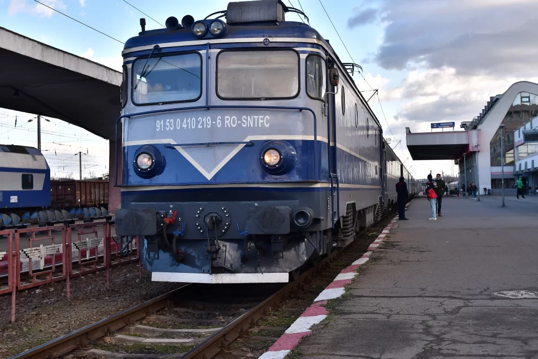 Descoperire IREALĂ în gară: Ministrul a găsit 21 de TRENURI noi care…