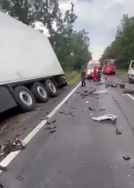 Accident cumplit în Mehedinți. Doamne ferește! Voi ce părere aveți?