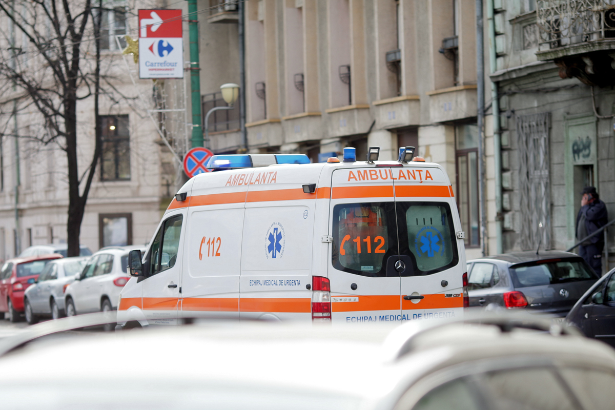 Unde erau părinții? O fetiță a căzut în oala cu apă!_