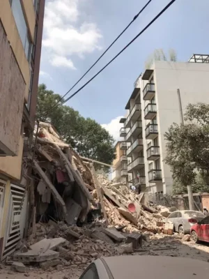 Panică totală după seismul de 7,4 grade! Oamenii au fugit disperați pe străzi: Ce se întâmplă acum