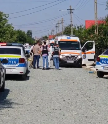 Tragedie la Brăila. O mamă a trei copii a murit strivită de baloți de paie la locul de muncă