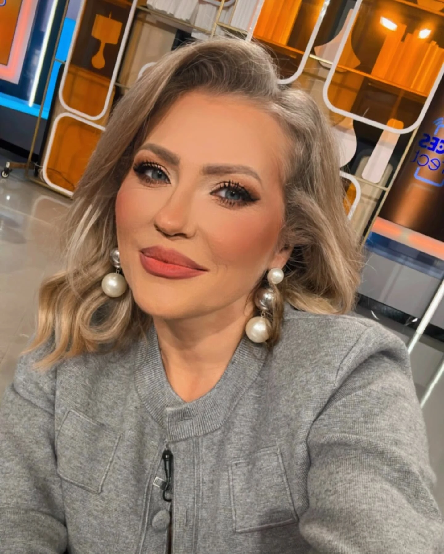 Mirela Vaida a explicat de ce își face vacanțele în străinătate. Motivul invocat de prezentatoarea TV