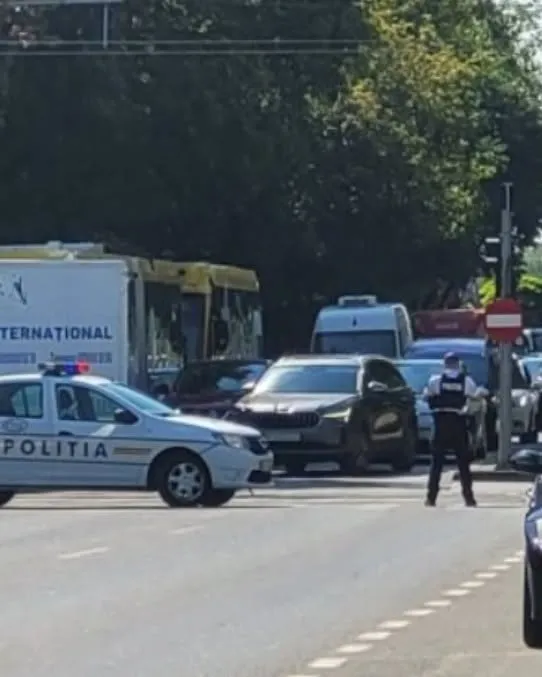 Zeci de oameni evacuați la Timișoara după ce o conductă de gaz a fost avariată în timpul unor lucrări