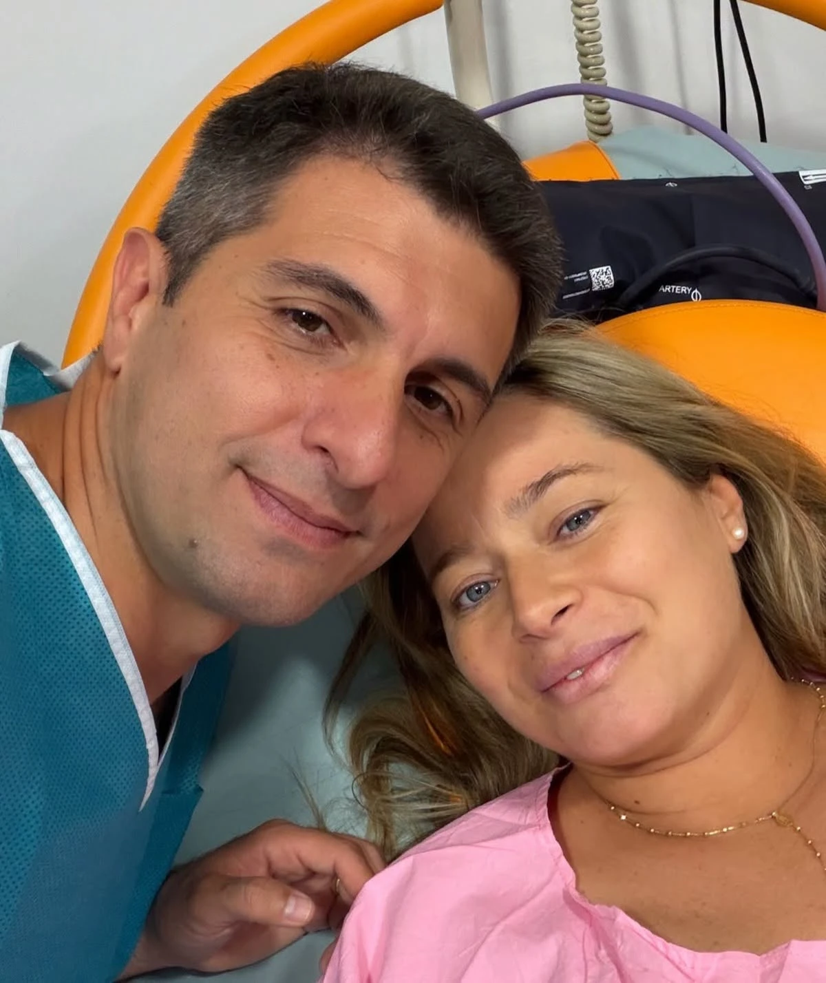 Laura Cosoi a împlinit unsprezece ani de căsnicie. Actrița a marcat evenimentul la câteva zile după ce a devenit mamă pentru a cincea oară