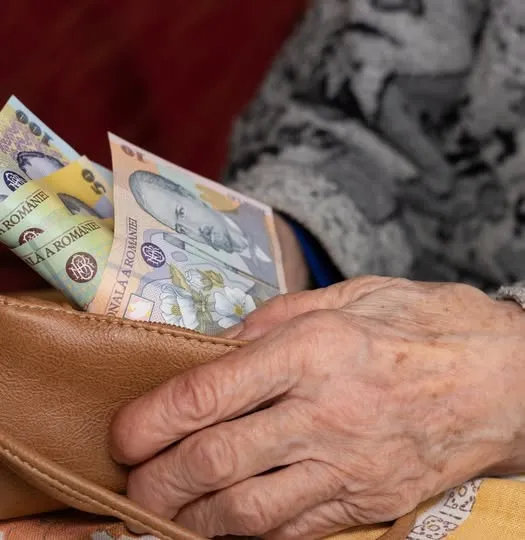 Ajutorul financiar pentru pensionarii cu venituri reduse se acordă automat în 2026