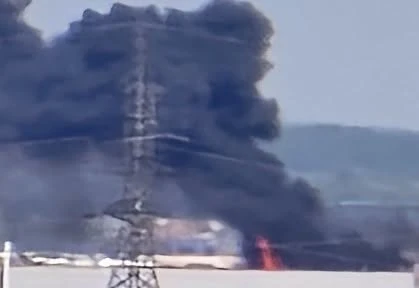 Incendiu într-o hală de producție din Oradea. Aproape 80 de angajați s-au autoevacuat