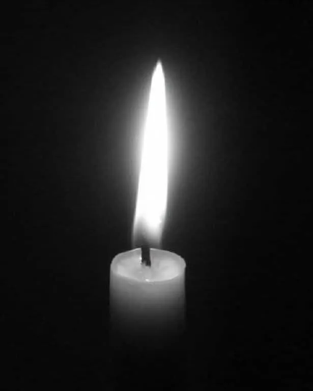 Tânăra de 23 de ani din Marea Britanie găsită moartă în apartament la un an după deces. Ultimul mesaj a fost trimis către ChatGPT