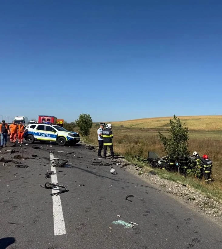 Noi detalii în tragedia rutieră din Iași. Un șofer a intrat intenționat cu mașina într-un TIR