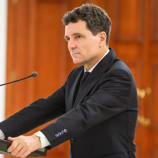 Căsătoriile forțate devin infracțiune pedepsită cu închisoarea. Noi sancțiuni adoptate de Parlament pentru protecția minorilor