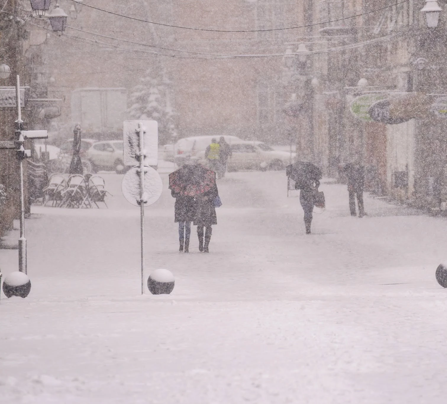 Când va cădea prima ninsoare în București. Prognoza meteorologilor pentru luna noiembrie